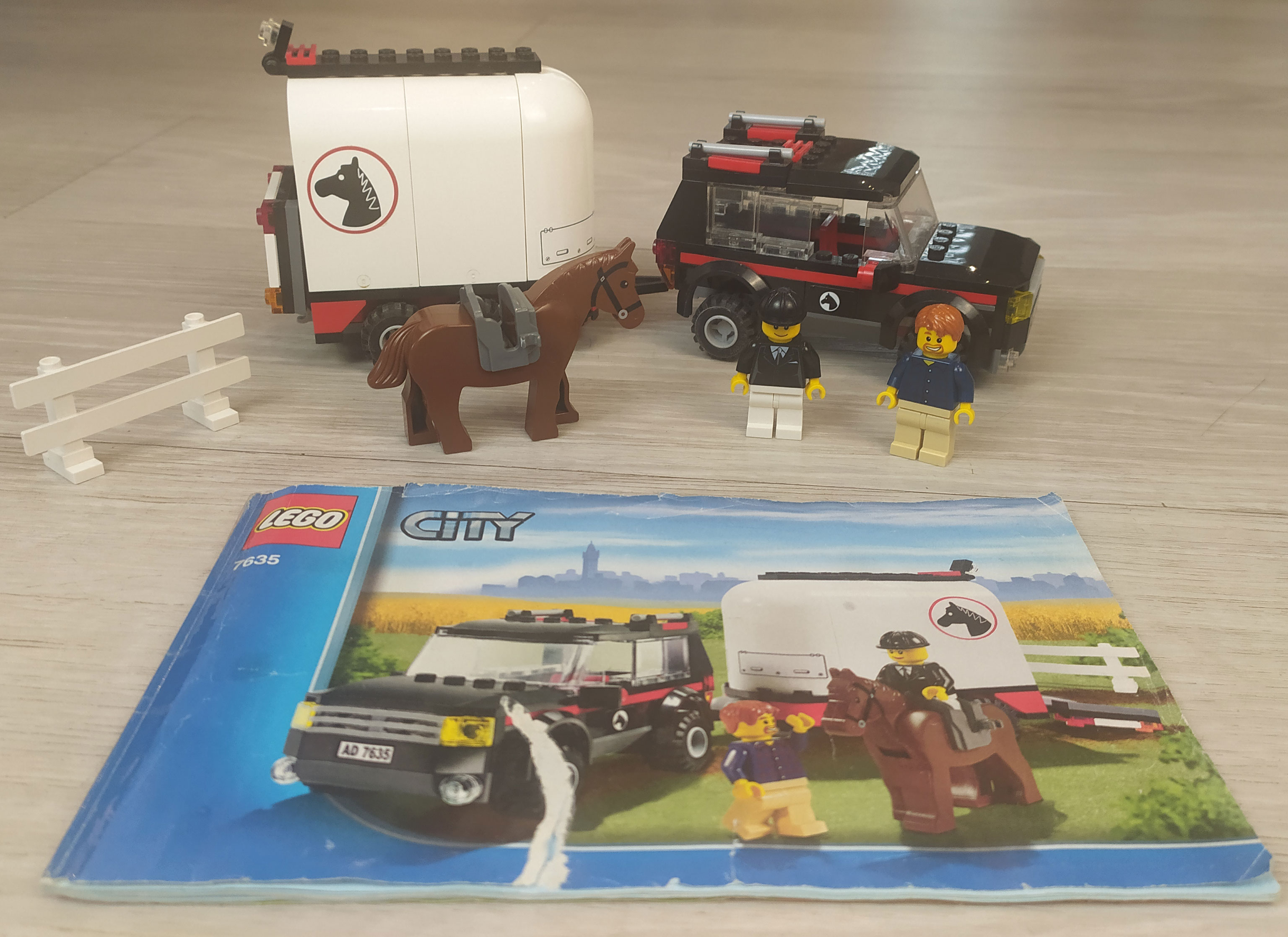 Lego City 7635 4WD with Horse Trailer